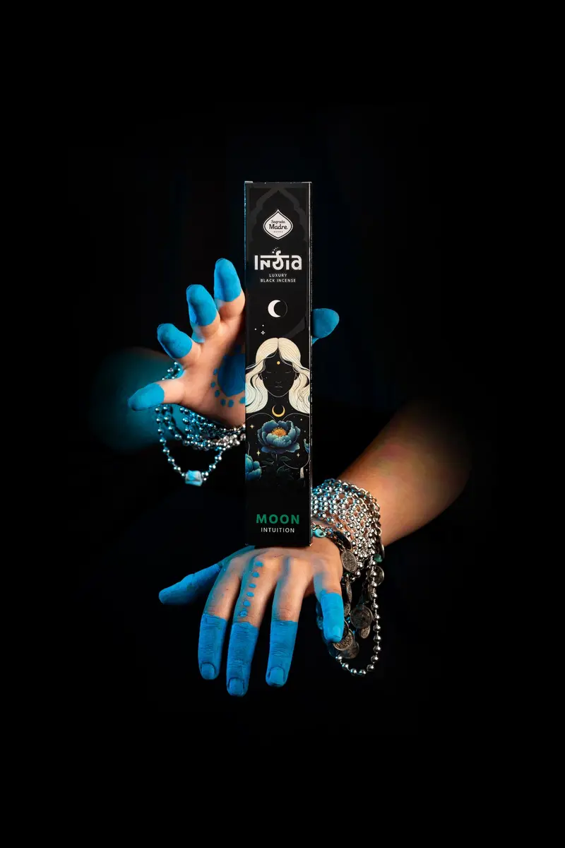 Luna, Masala India Black