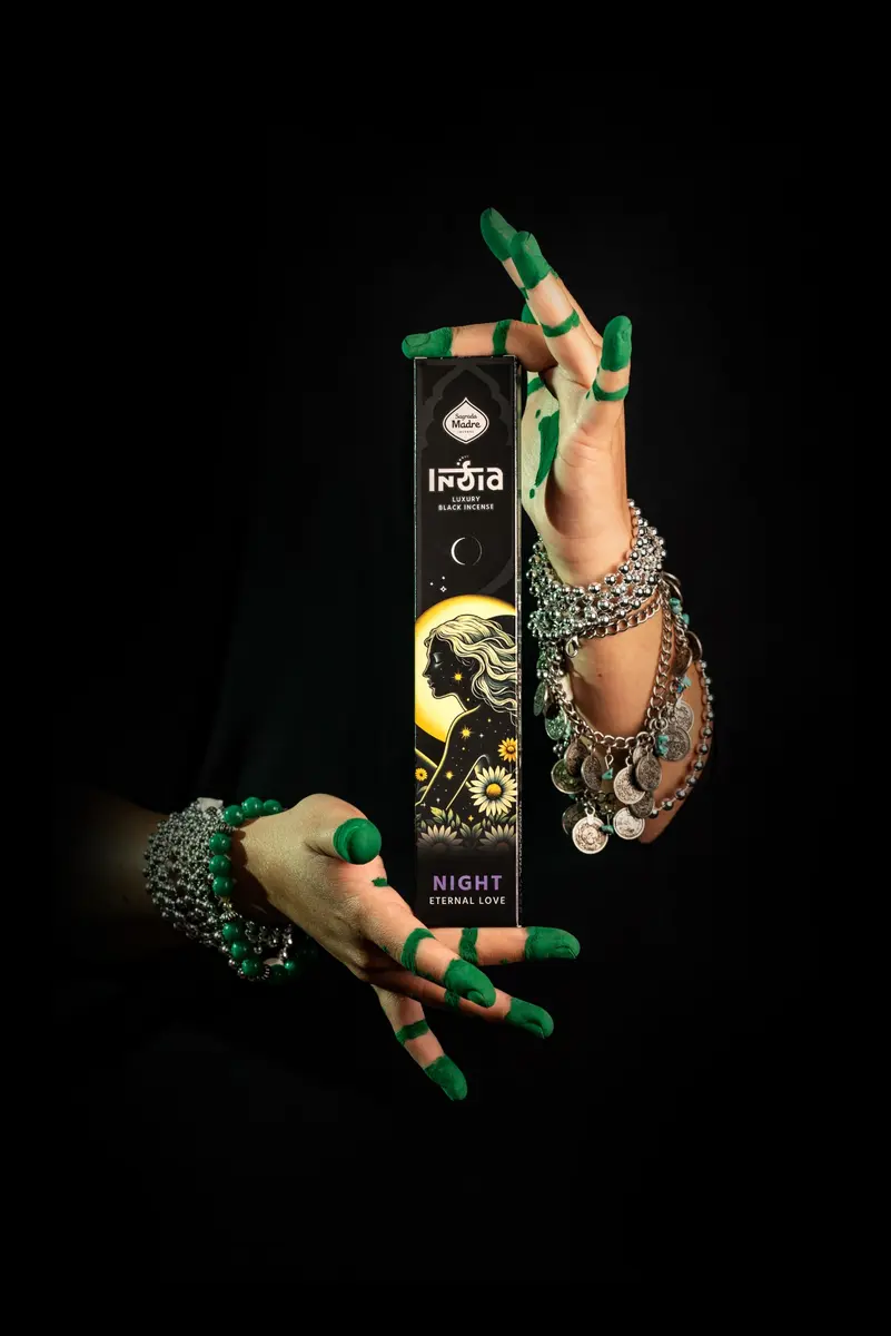 Noche, Masala India Black